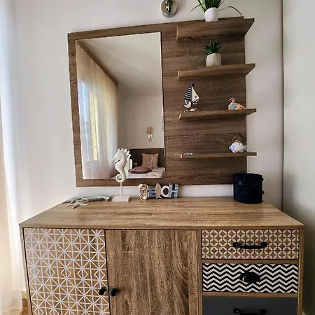 아파트 синьо лято /blue Summer